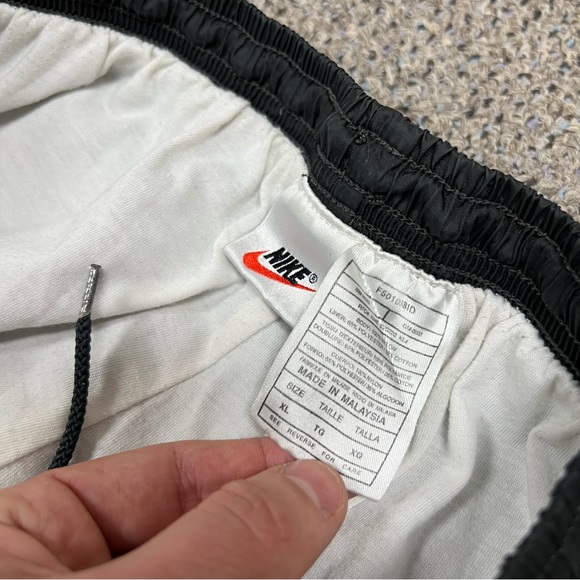 Vintage Nike Insulated Track Pants - Picture 3 of 3